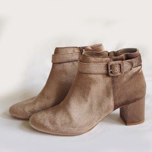 Charles by Charles David Taupe Velvet Booties Ankle Boots 8.5 8 1/2 M EUC Zip On